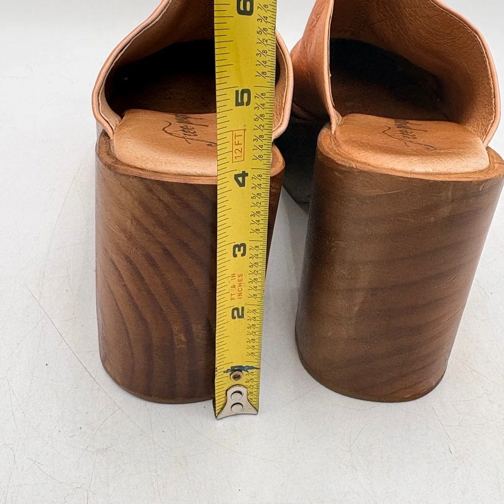 Free People Leather Platform Clog Mules Women 6.5 Tan Wood Block Heel EUR 36.5